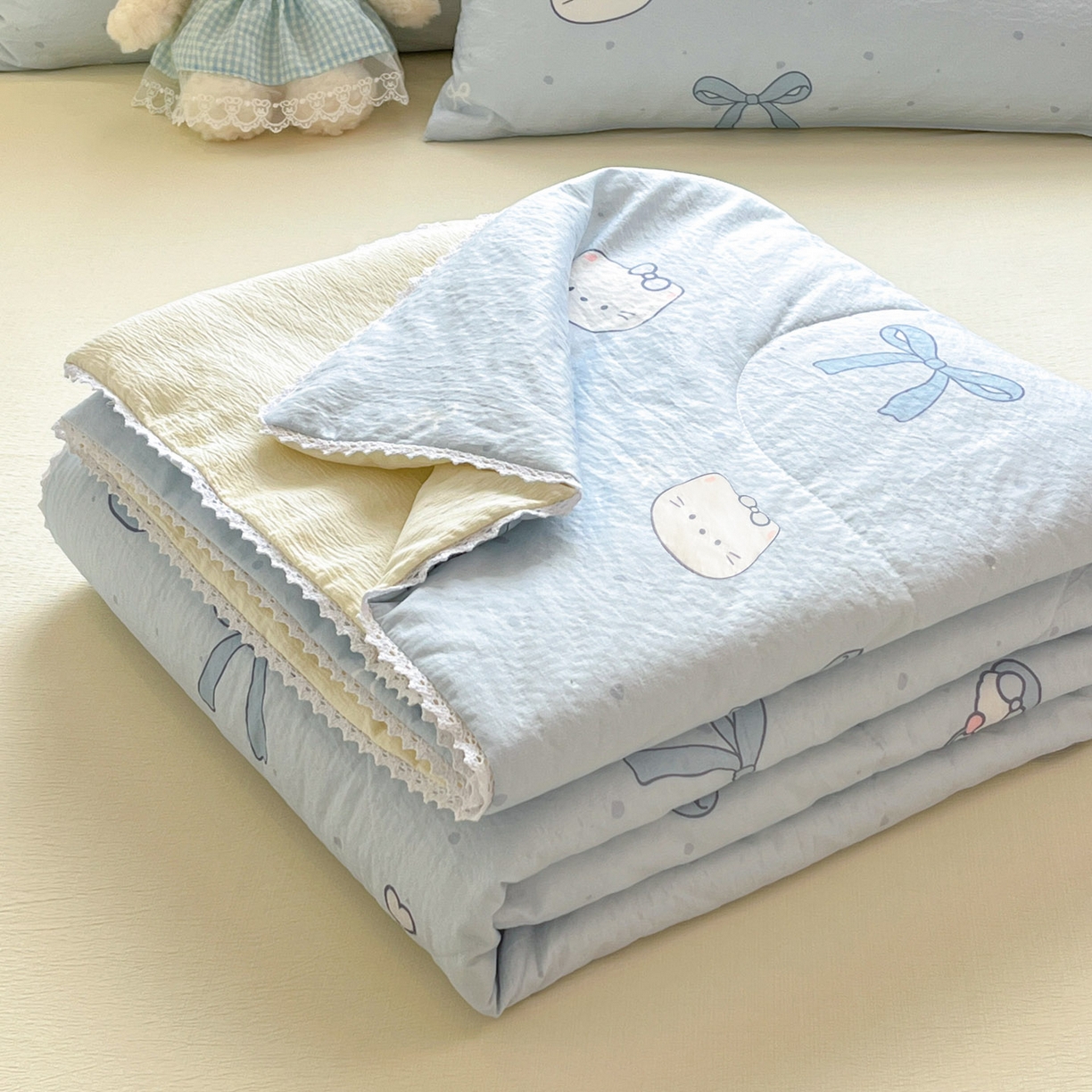 91家纺网 家纺一手货源 找家纺 川悦生活 2026新款A类双层皱皱纱夏被空调被 夏被海盐小咪