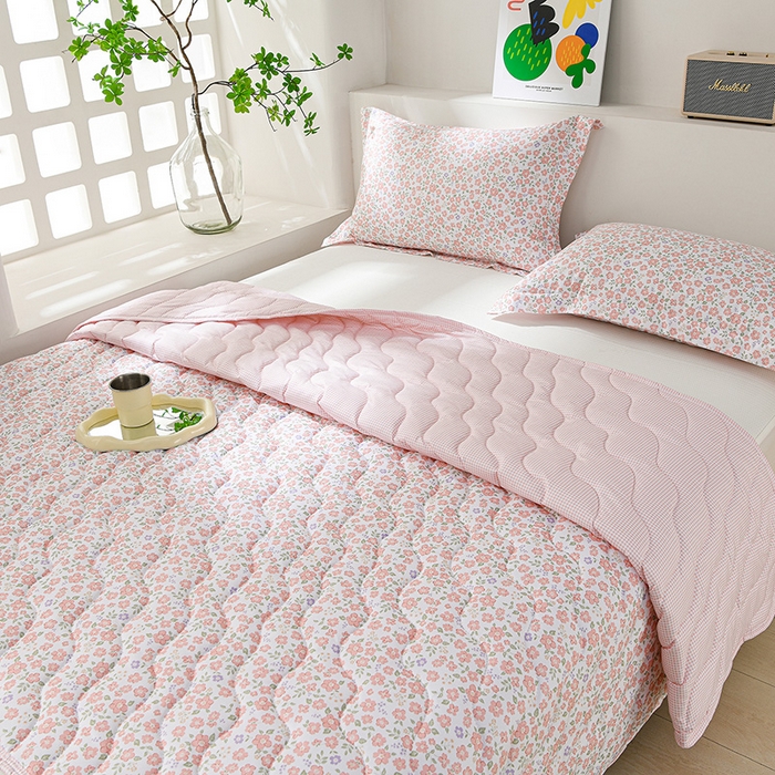 91家纺网 家纺一手货源 找家纺 圣靓家纺 2026新款清柔水洗夏被被子被芯 春序-粉