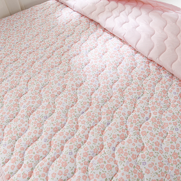 91家纺网 家纺一手货源 找家纺 圣靓家纺 2026新款清柔水洗夏被被子被芯 春序-粉