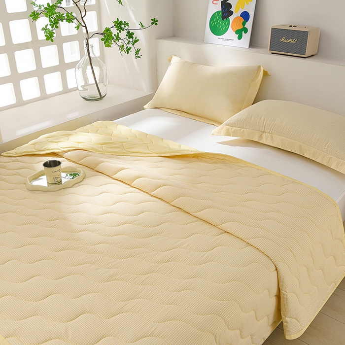 91家纺网 家纺一手货源 找家纺 圣靓家纺 2026新款清柔水洗夏被被子被芯 唯一-黄