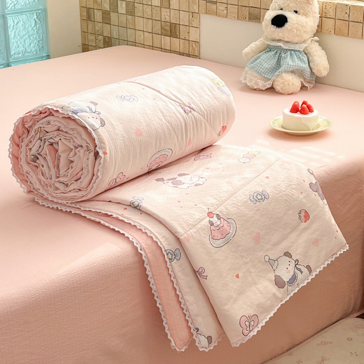 91家纺网 家纺一手货源 找家纺 川悦生活 2026新款A类双层皱皱纱夏被空调被 夏被糖豆小旺