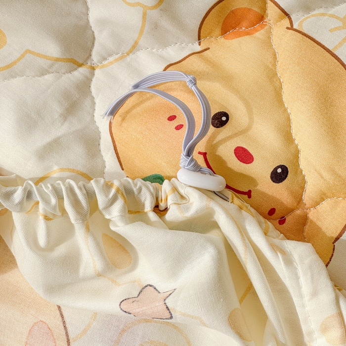 91家纺网 家纺一手货源 找家纺 U品汇 2026A类全棉夹棉床笠床罩单件隔尿透气床垫加厚防尘可水洗保护套 黄油小熊