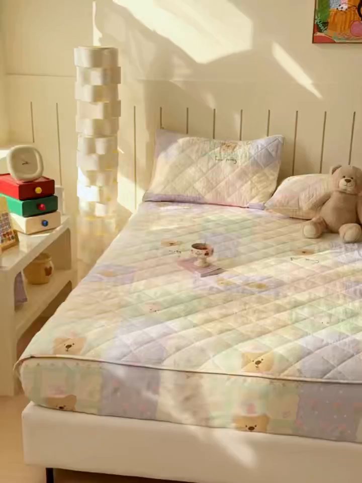 91家纺网 家纺一手货源 找家纺 U品汇 2026A类全棉夹棉床笠床罩单件隔尿透气床垫加厚防尘可水洗保护套 童年记忆