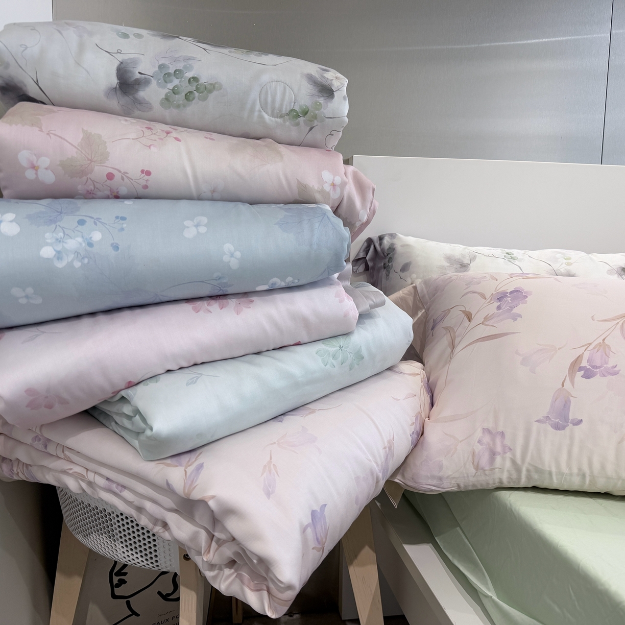 91家纺网 家纺一手货源 找家纺 ROZ home 蕊姿家居 2026新款天丝棉夏被夏凉被空调被 组合图仅供展示不可下单