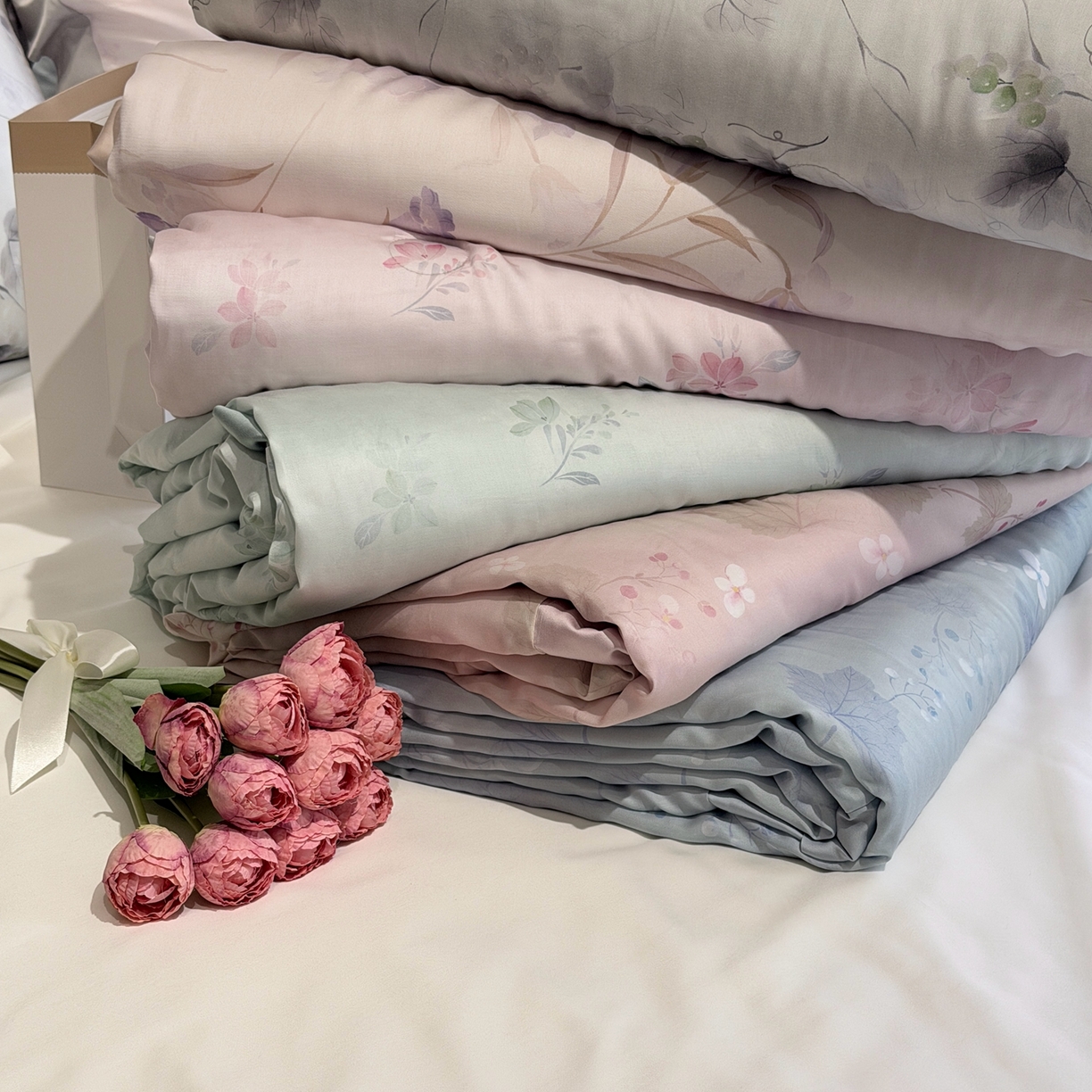 91家纺网 家纺一手货源 找家纺 ROZ home 蕊姿家居 2026新款天丝棉夏被夏凉被空调被 组合图仅供展示不可下单