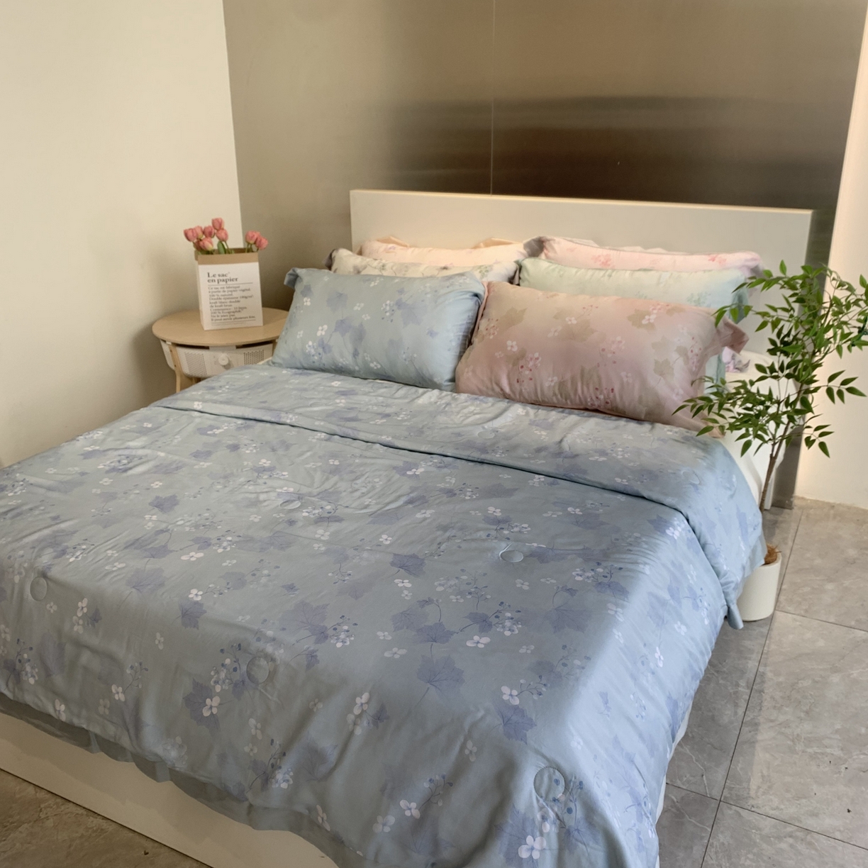 91家纺网 家纺一手货源 找家纺 ROZ home 蕊姿家居 2026新款天丝棉夏被夏凉被空调被 秋海棠-绿