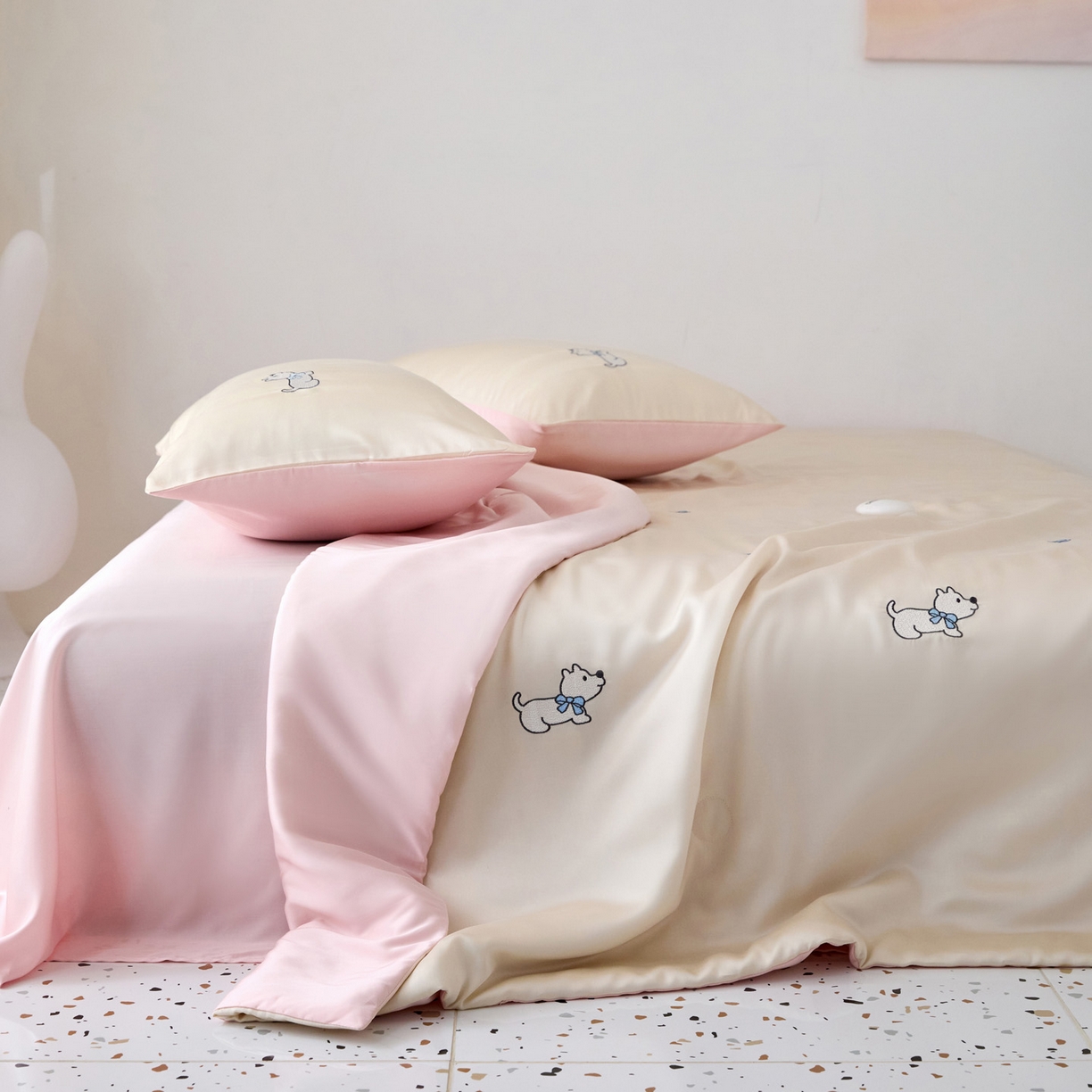 91家纺网 家纺一手货源 找家纺 （总）花愿（原花纪） 2026新款水洗冰丝刺绣夏被夏凉被空调被-爱彼