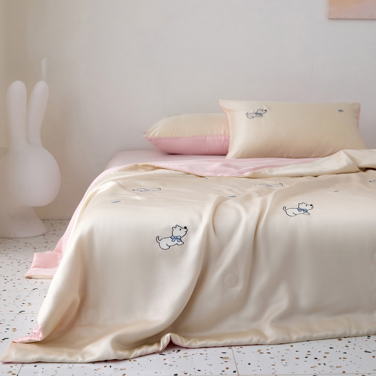 91家纺网 家纺一手货源 找家纺 （总）花愿（原花纪） 2026新款水洗冰丝刺绣夏被夏凉被空调被-爱彼