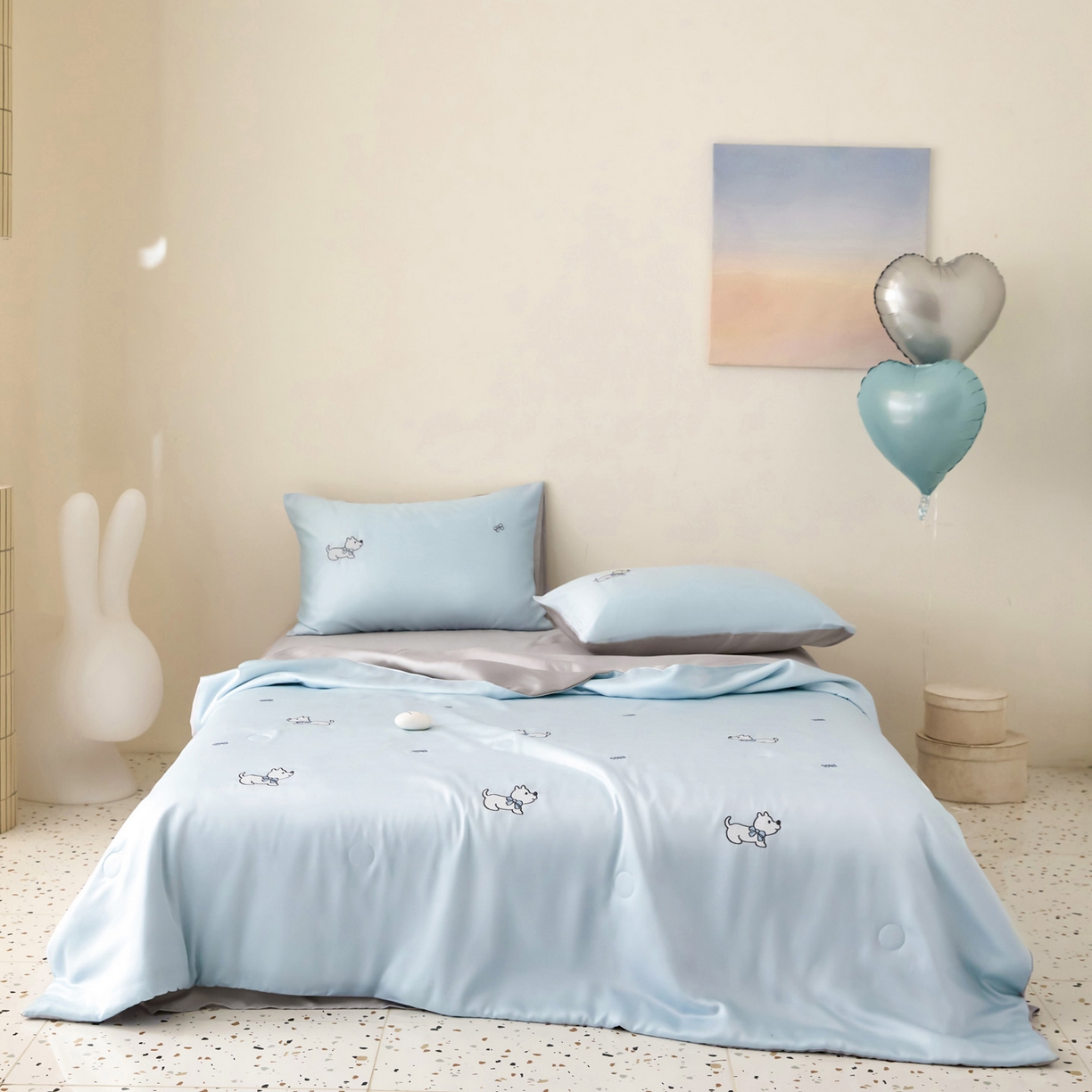 91家纺网 家纺一手货源 找家纺 花愿（原花纪） 2026新款水洗冰丝刺绣夏被夏凉被空调被-爱彼 爱彼-天空蓝+山灰