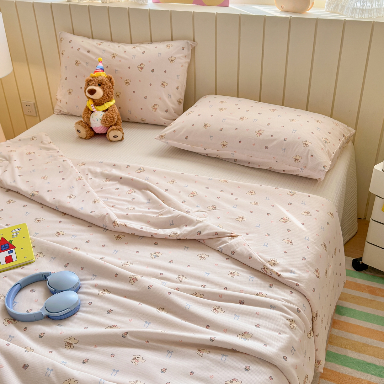 91家纺网 家纺一手货源 找家纺 寐居家纺 2026新款清爽凉感丝夏被夏凉被空调被 粉粟小狗