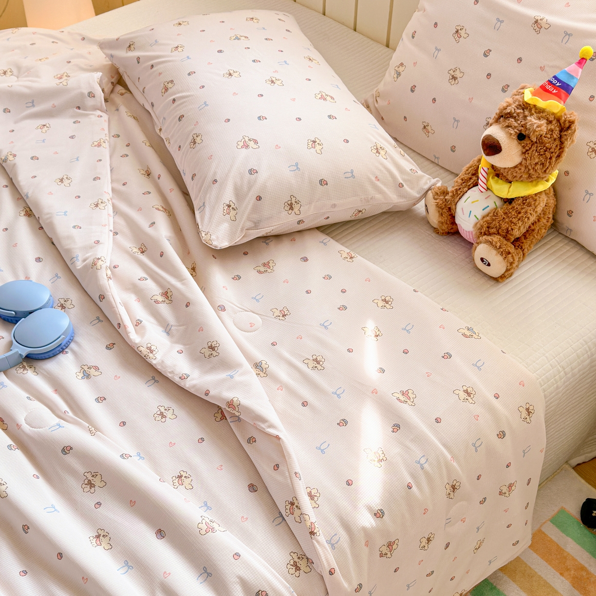 91家纺网 家纺一手货源 找家纺 寐居家纺 2026新款清爽凉感丝夏被夏凉被空调被 粉粟小狗