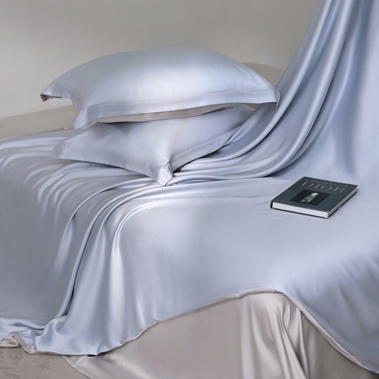 91家纺网 家纺一手货源 找家纺 花愿（原花纪） 2026春夏新款全棉纯棉纯色双拼四件套-安娜 安娜-浅天蓝+珍珠灰