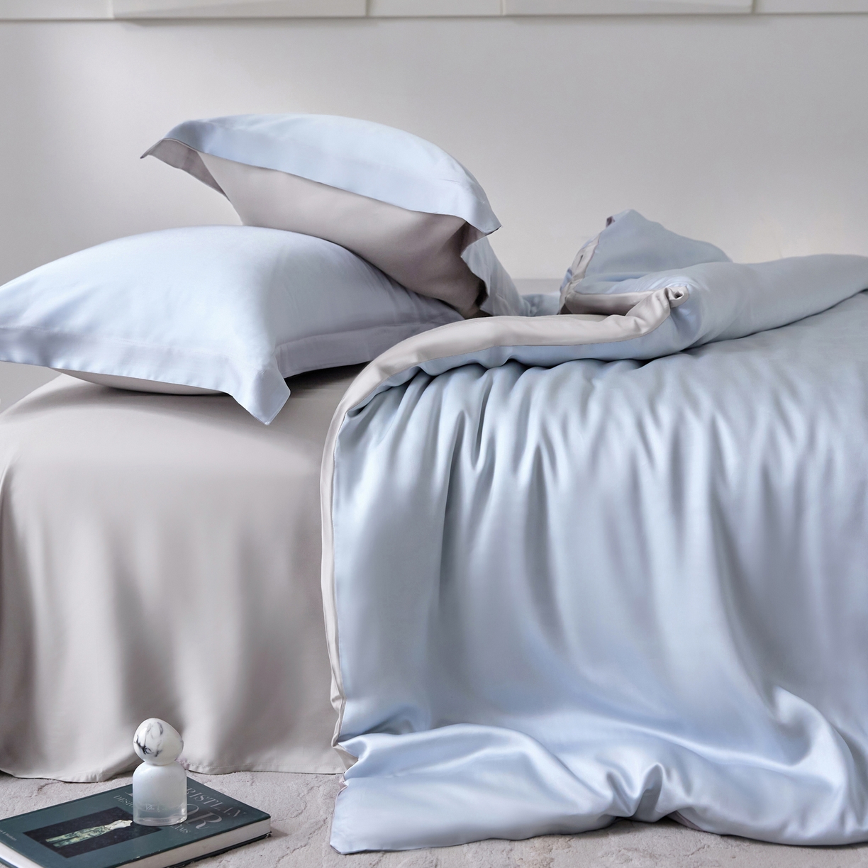 91家纺网 家纺一手货源 找家纺 花愿（原花纪） 2026春夏新款全棉纯棉纯色双拼四件套-安娜 安娜-浅天蓝+珍珠灰