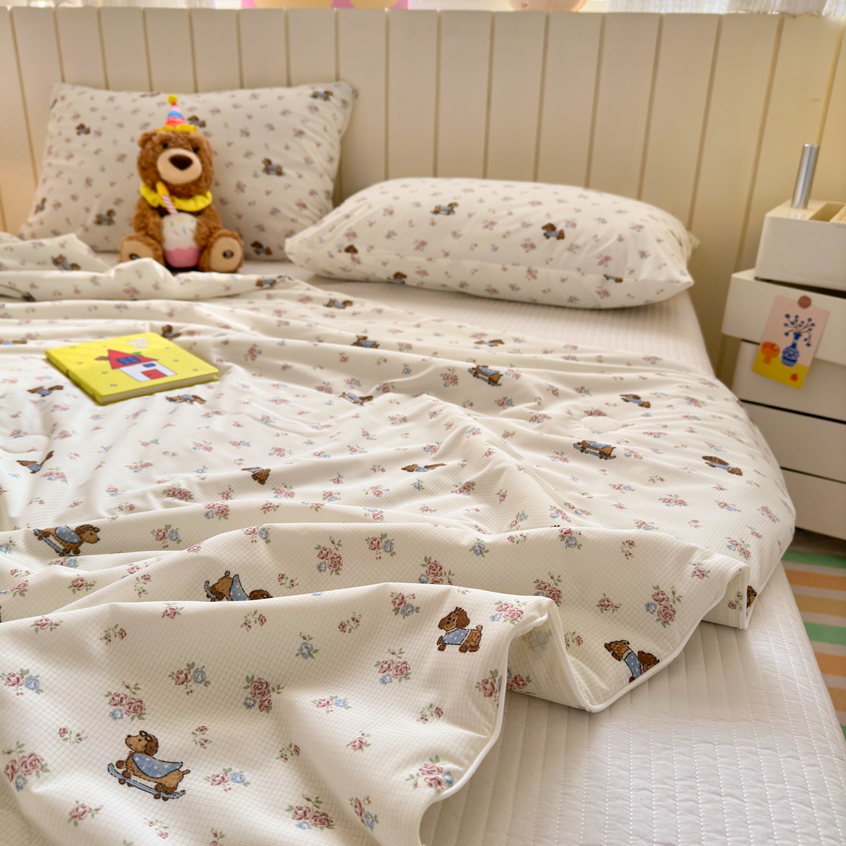 91家纺网 家纺一手货源 找家纺 寐居家纺 2026新款清爽凉感丝夏被夏凉被空调被 花田小柴