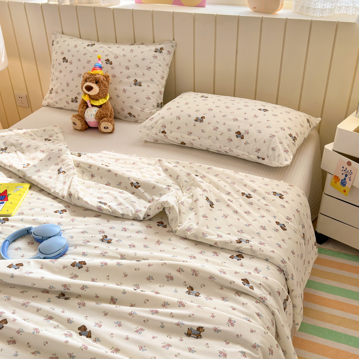 91家纺网 家纺一手货源 找家纺 寐居家纺 2026新款清爽凉感丝夏被夏凉被空调被 花田小柴