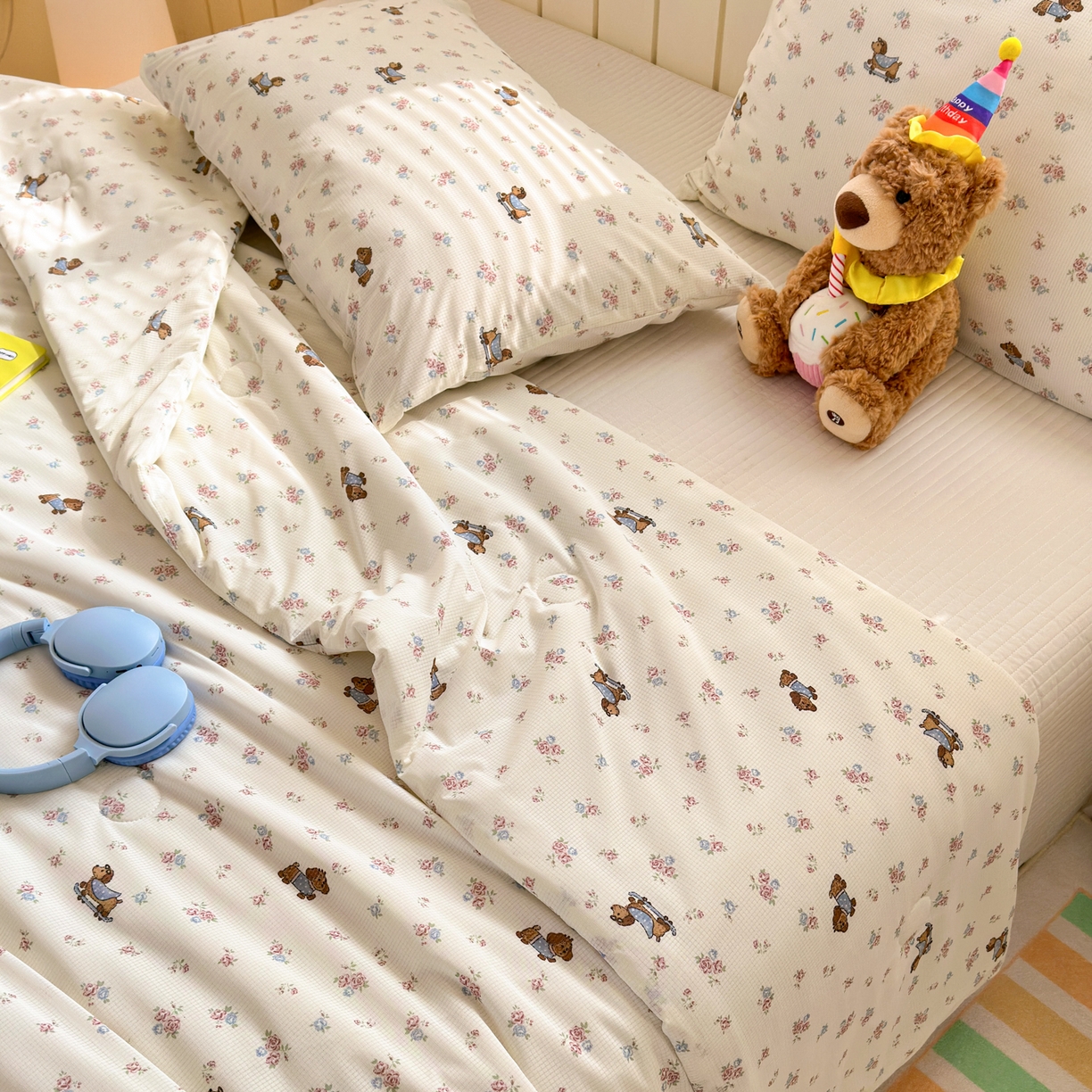 91家纺网 家纺一手货源 找家纺 寐居家纺 2026新款清爽凉感丝夏被夏凉被空调被 花田小柴