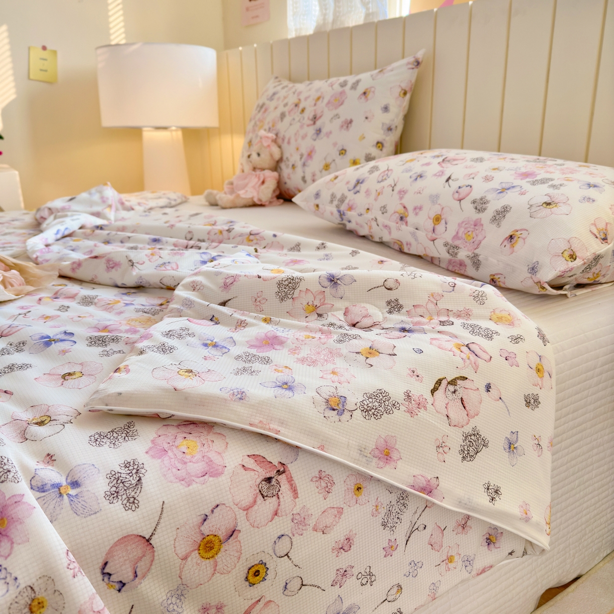 91家纺网 家纺一手货源 找家纺 寐居家纺 2026新款清爽凉感丝夏被夏凉被空调被 花信风来