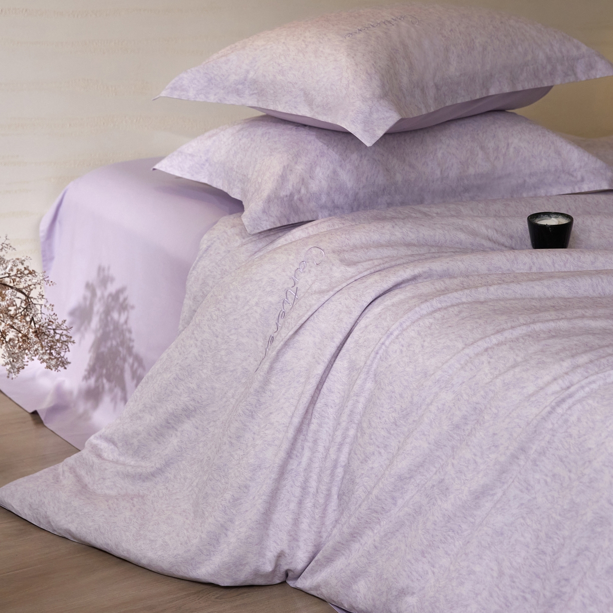 91家纺网 家纺一手货源 找家纺 花愿（原花纪） 2026新款全棉纯棉刺绣数码印花四件套-蒂娜 蒂娜-豆蔻紫