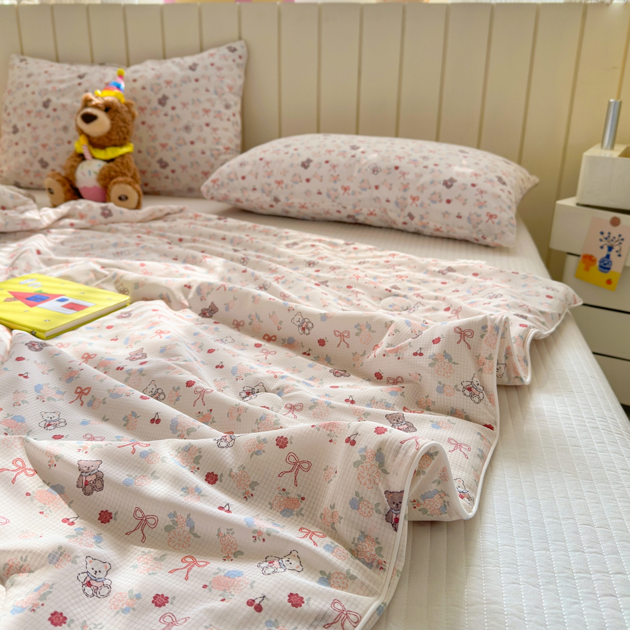 91家纺网 家纺一手货源 找家纺 寐居家纺 2026新款清爽凉感丝夏被夏凉被空调被 软熊蜜语