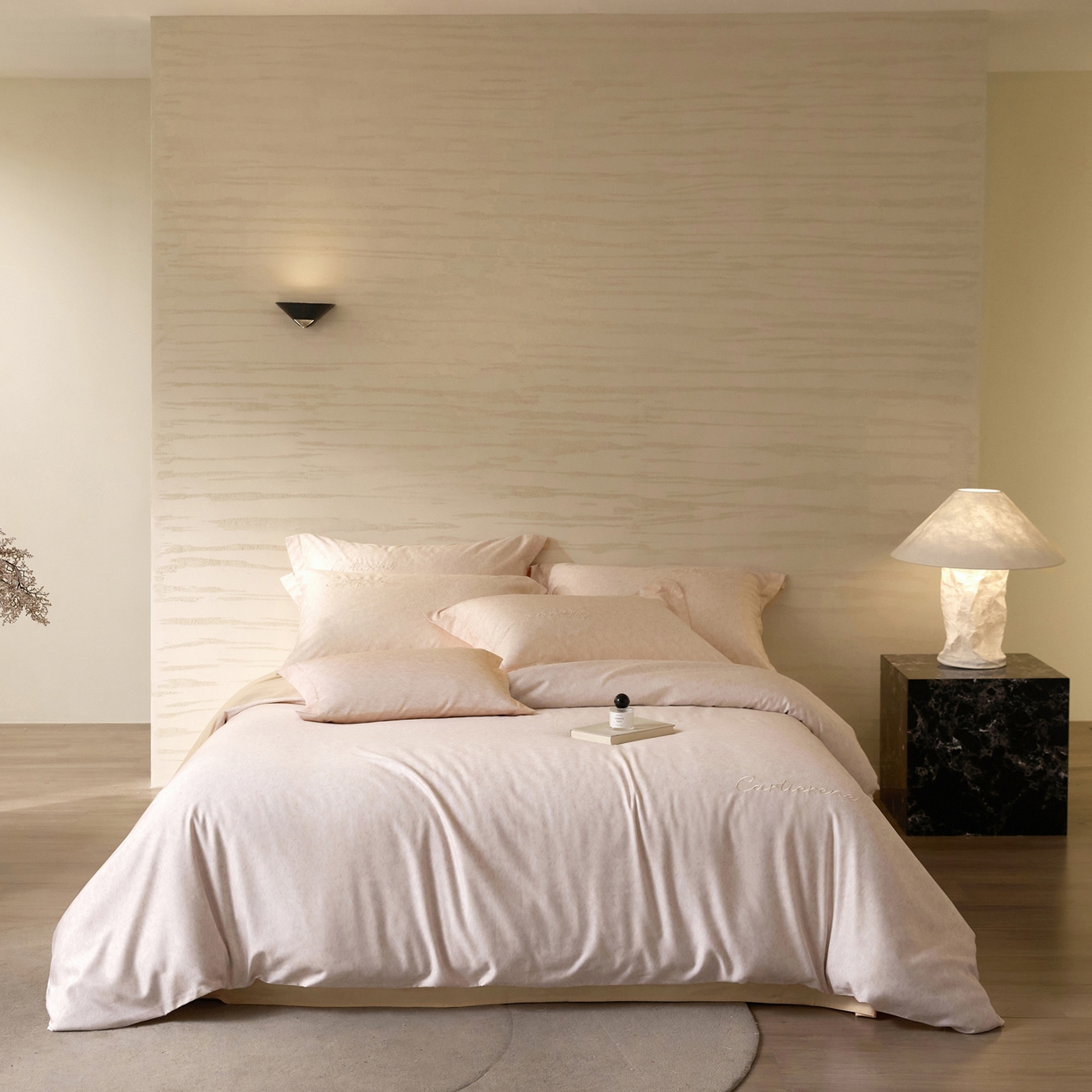 91家纺网 家纺一手货源 找家纺 花愿（原花纪） 2026新款全棉纯棉刺绣数码印花四件套-蒂娜 蒂娜-奶昔白