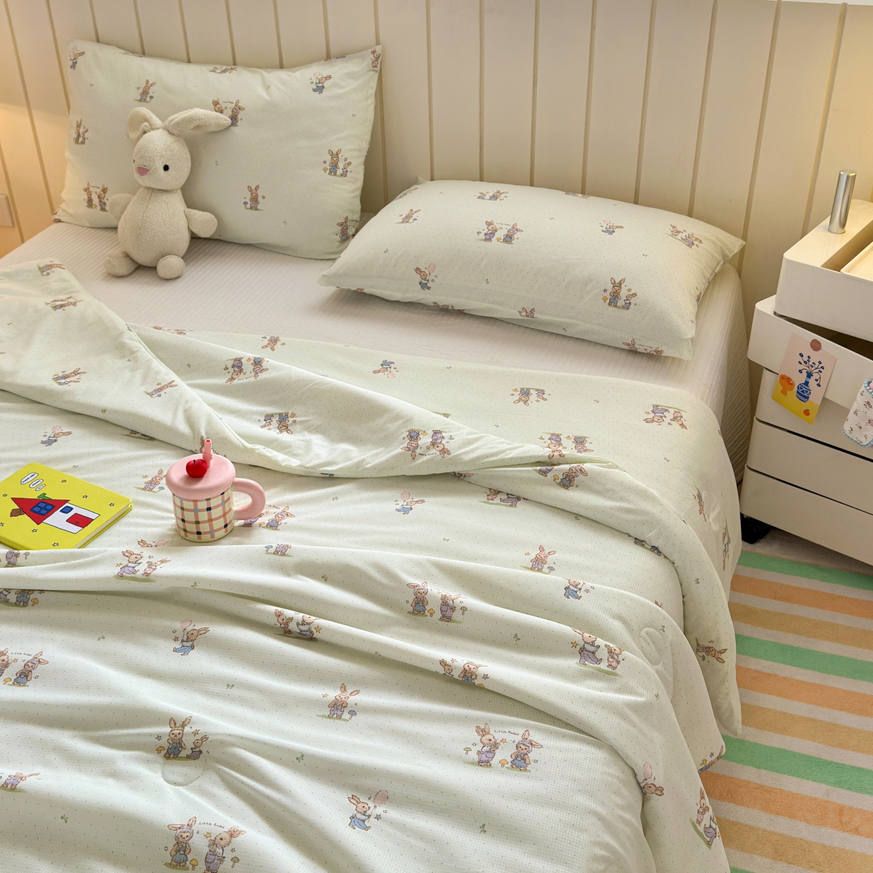 91家纺网 家纺一手货源 找家纺 寐居家纺 2026新款清爽凉感丝夏被夏凉被空调被 星野兔踪