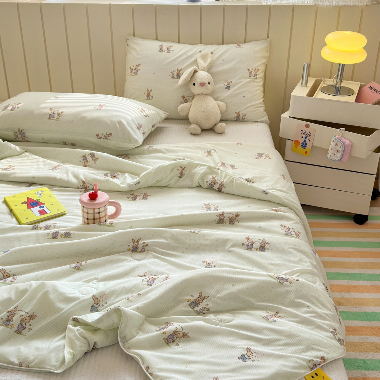 91家纺网 家纺一手货源 找家纺 寐居家纺 2026新款清爽凉感丝夏被夏凉被空调被 星野兔踪