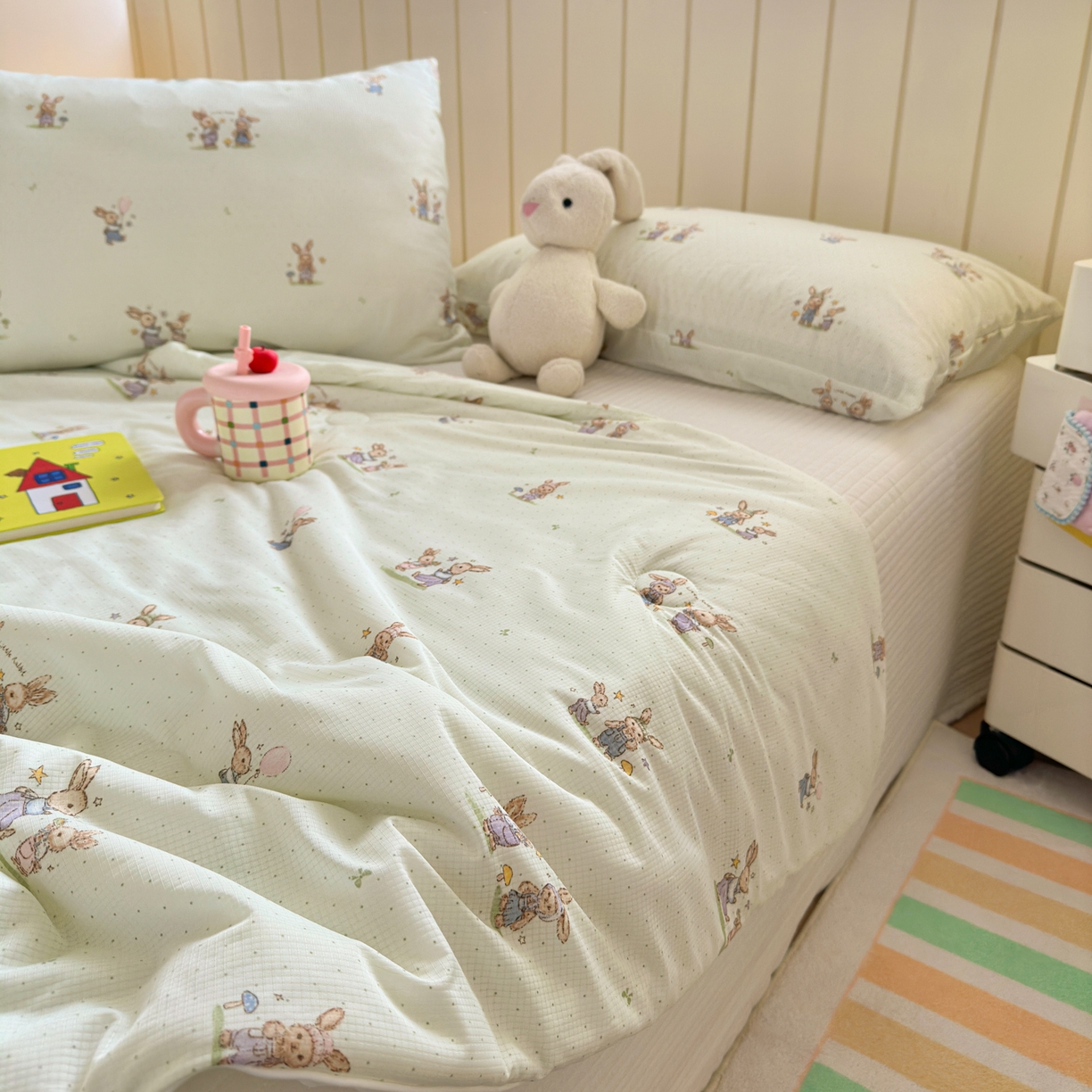 91家纺网 家纺一手货源 找家纺 寐居家纺 2026新款清爽凉感丝夏被夏凉被空调被 星野兔踪