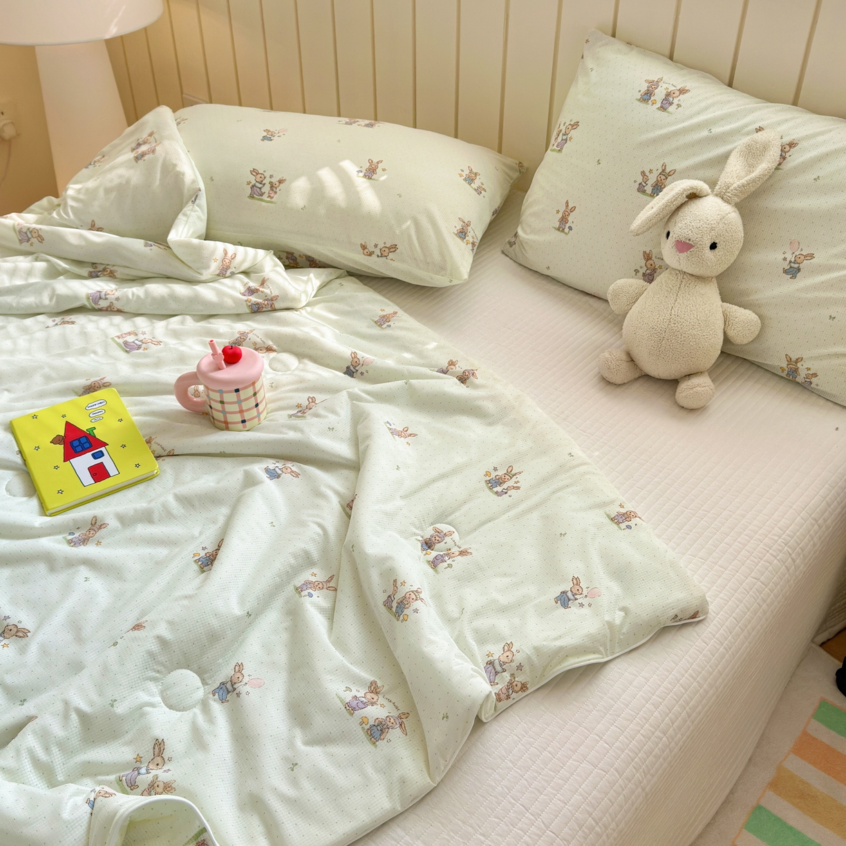 91家纺网 家纺一手货源 找家纺 寐居家纺 2026新款清爽凉感丝夏被夏凉被空调被 星野兔踪