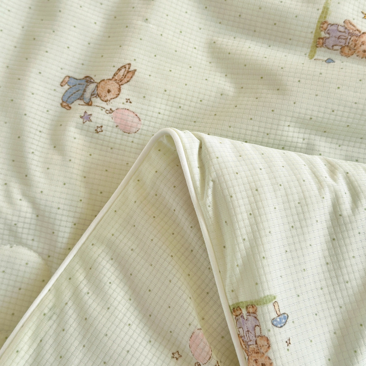 91家纺网 家纺一手货源 找家纺 寐居家纺 2026新款清爽凉感丝夏被夏凉被空调被 星野兔踪