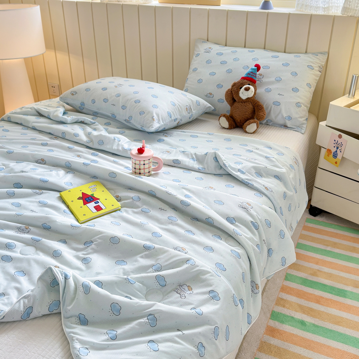 91家纺网 家纺一手货源 找家纺 寐居家纺 2026新款清爽凉感丝夏被夏凉被空调被 云眠小象