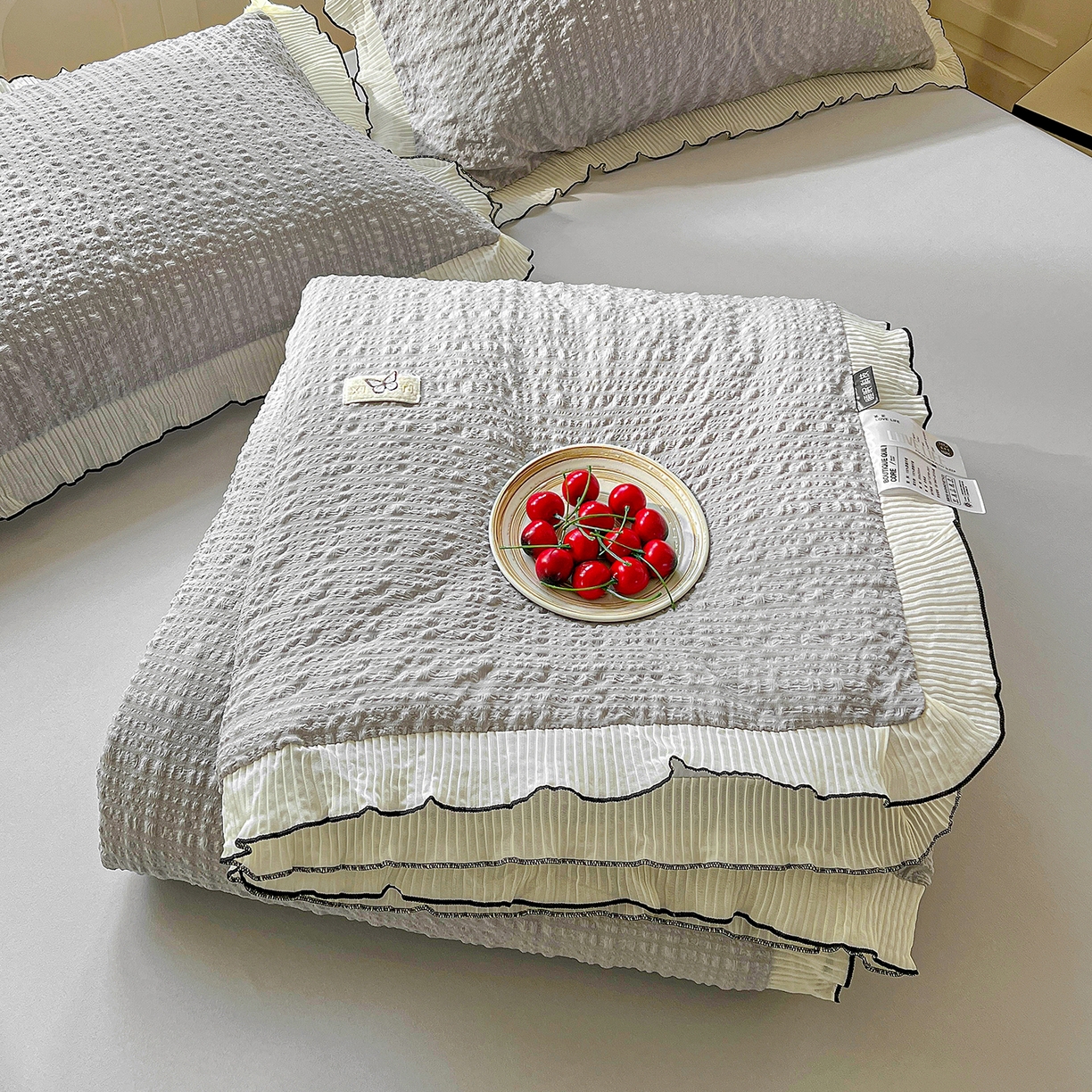91家纺网 家纺一手货源 找家纺 寐居家纺 2026新款A类韩式提花泡芙夏被夏凉被空调被 雾灰泡芙