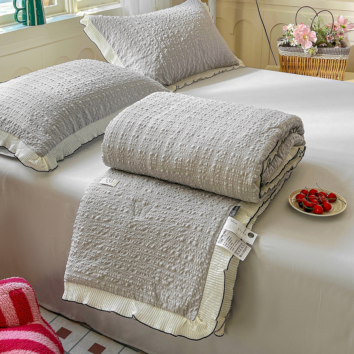 91家纺网 家纺一手货源 找家纺 寐居家纺 2026新款A类韩式提花泡芙夏被夏凉被空调被 雾灰泡芙