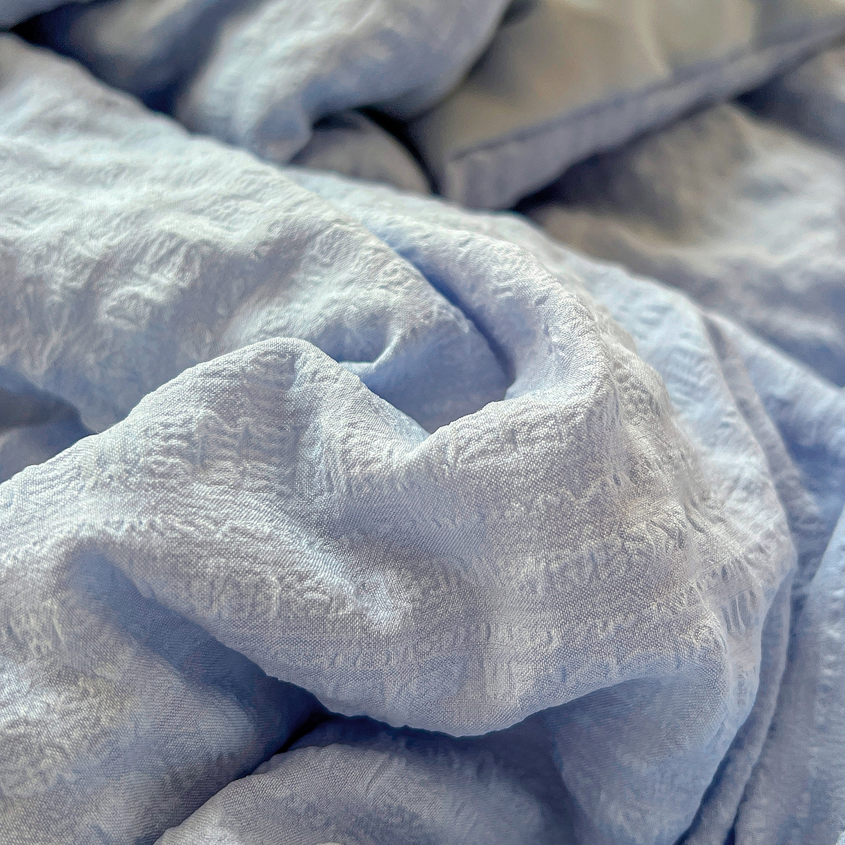 91家纺网 家纺一手货源 找家纺 寐居家纺 2026新款A类韩式提花泡芙夏被夏凉被空调被 雾蓝泡芙