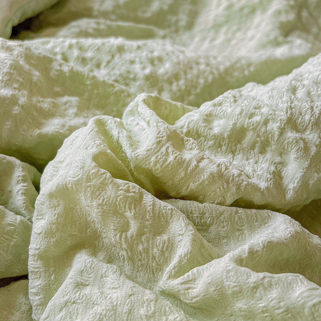 91家纺网 家纺一手货源 找家纺 寐居家纺 2026新款A类韩式提花泡芙夏被夏凉被空调被 芽绿泡芙