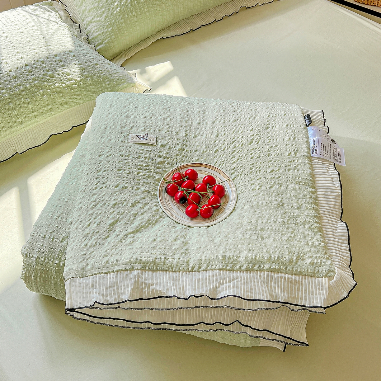 91家纺网 家纺一手货源 找家纺 寐居家纺 2026新款A类韩式提花泡芙夏被夏凉被空调被 芽绿泡芙