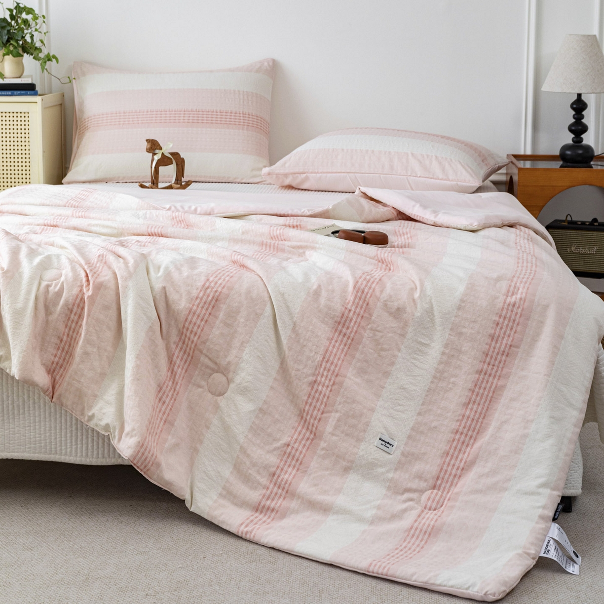 91家纺网 家纺一手货源 找家纺 寐居家纺 2026新款柔软素织提花夏被夏凉被空调被 素织·浅粉