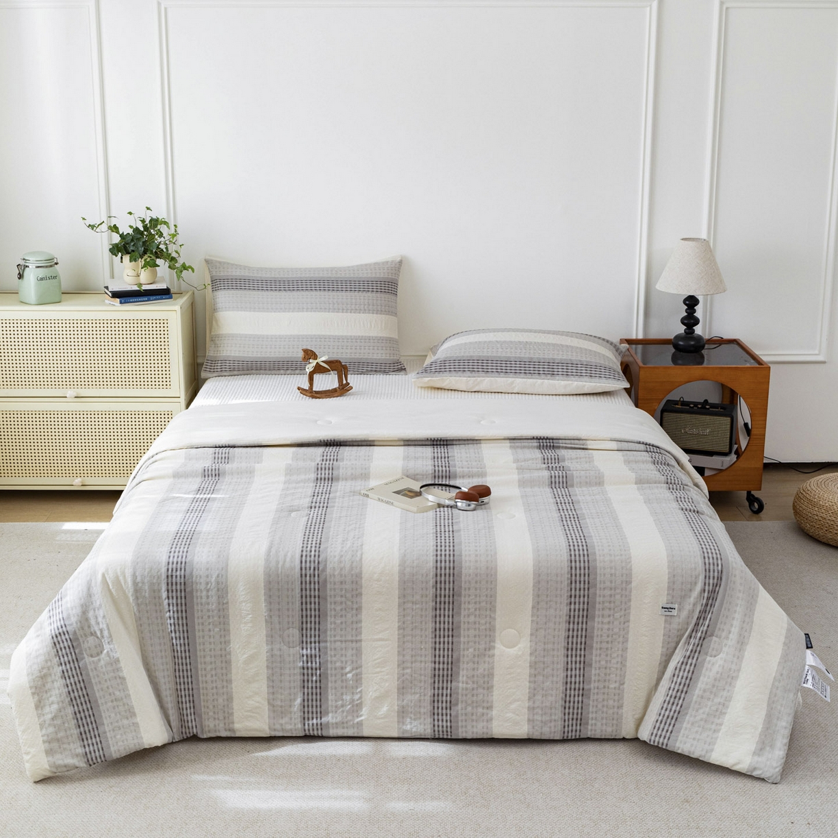 91家纺网 家纺一手货源 找家纺 寐居家纺 2026新款柔软素织提花夏被夏凉被空调被 素织·浅灰