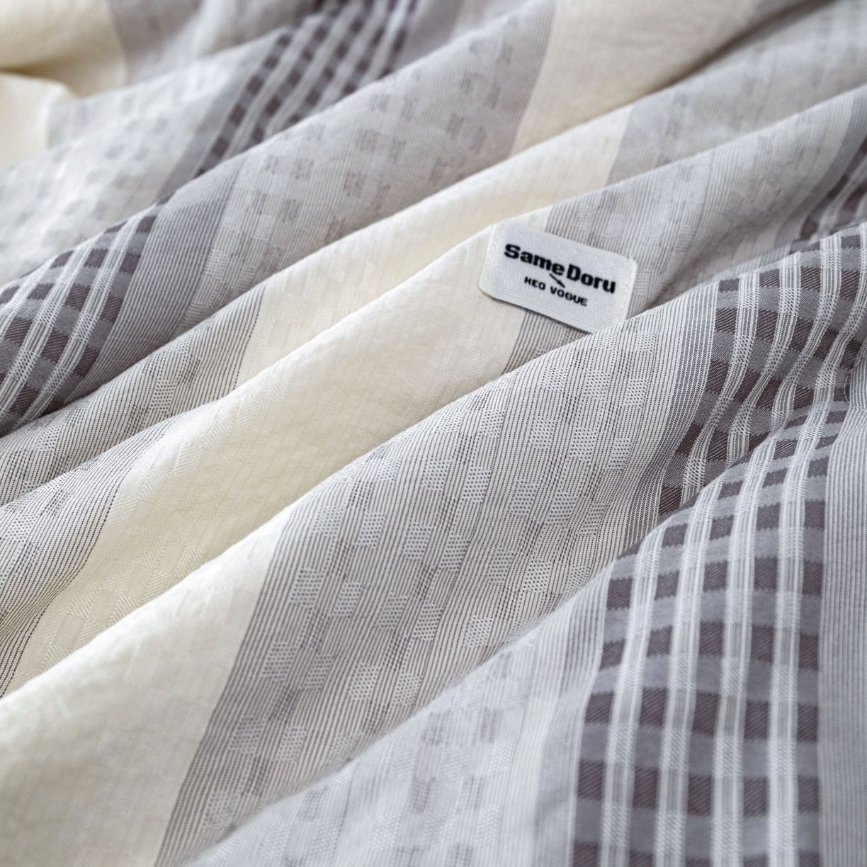 91家纺网 家纺一手货源 找家纺 寐居家纺 2026新款柔软素织提花夏被夏凉被空调被 素织·浅灰