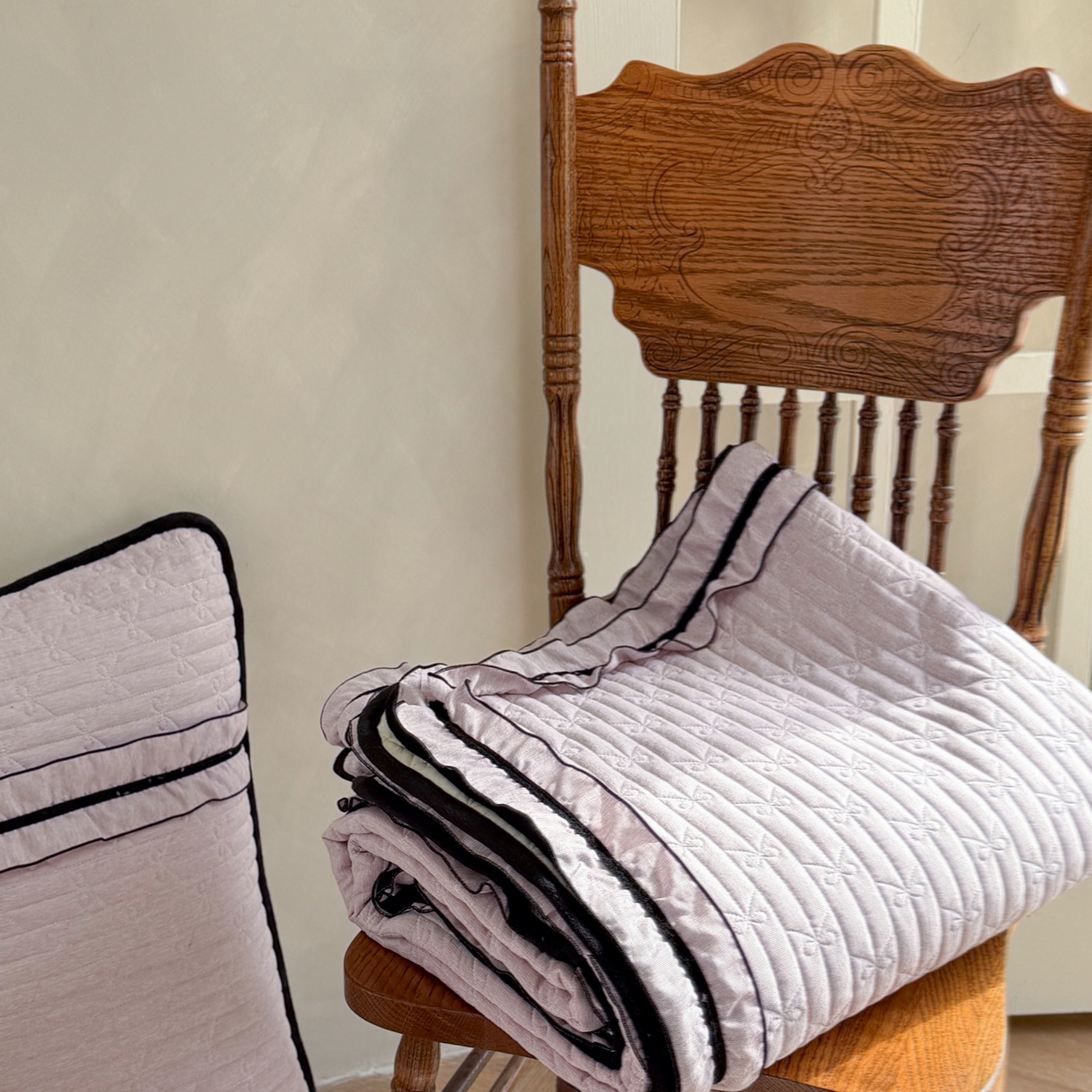 91家纺网 家纺一手货源 找家纺 寐居家纺 2026新款雨露麻夏被床盖四件套 雨露-豆沙紫