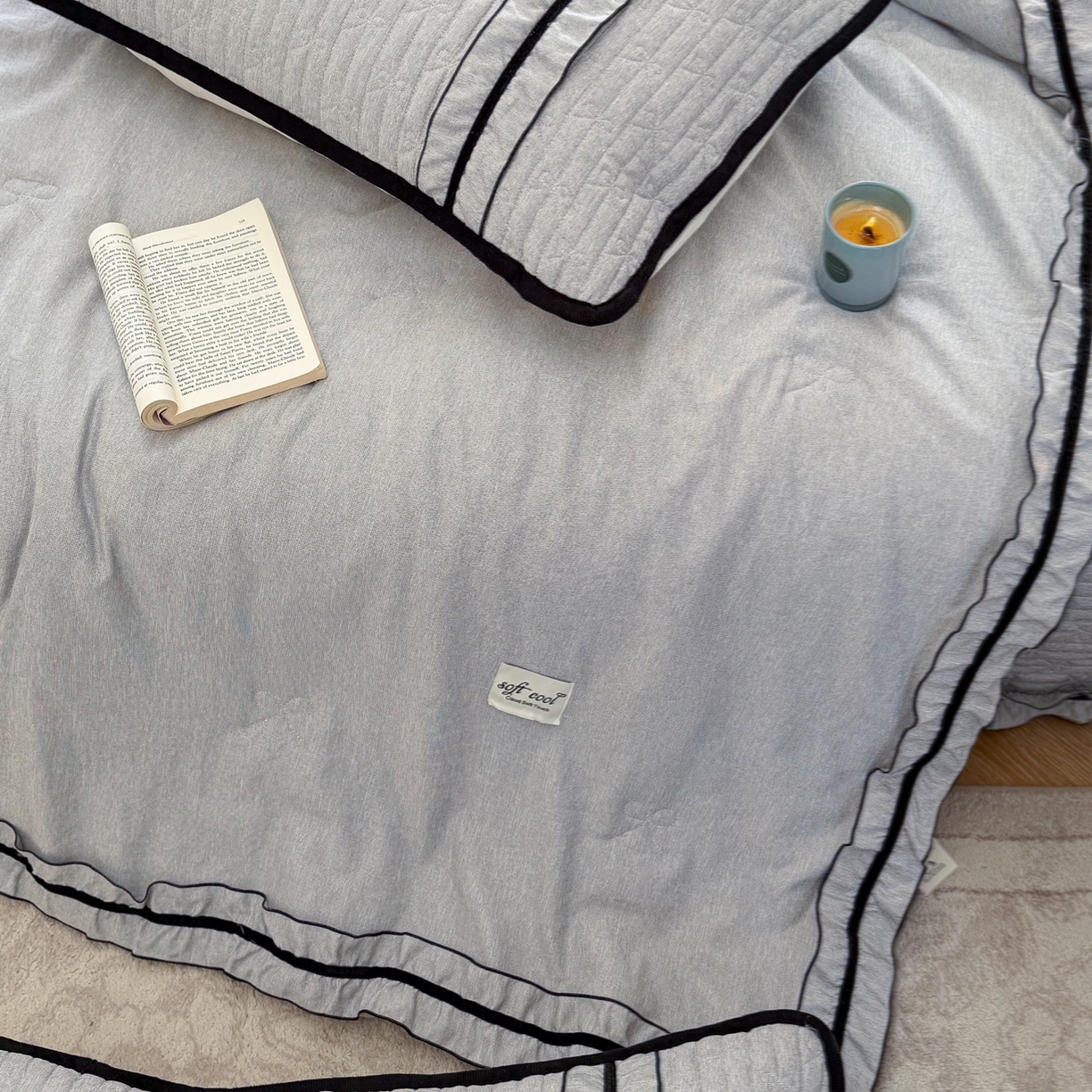 91家纺网 家纺一手货源 找家纺 寐居家纺 2026新款雨露麻夏被床盖四件套 雨露-信风灰