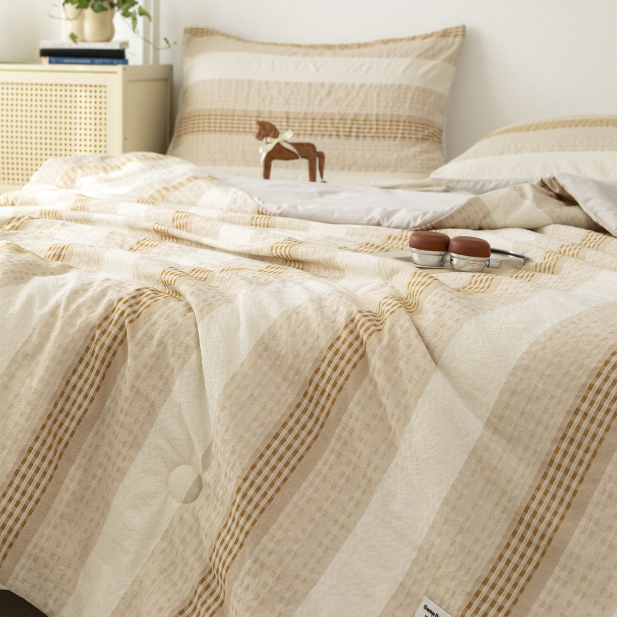 91家纺网 家纺一手货源 找家纺 寐居家纺 2026新款柔软素织提花夏被夏凉被空调被 素织·浅咖