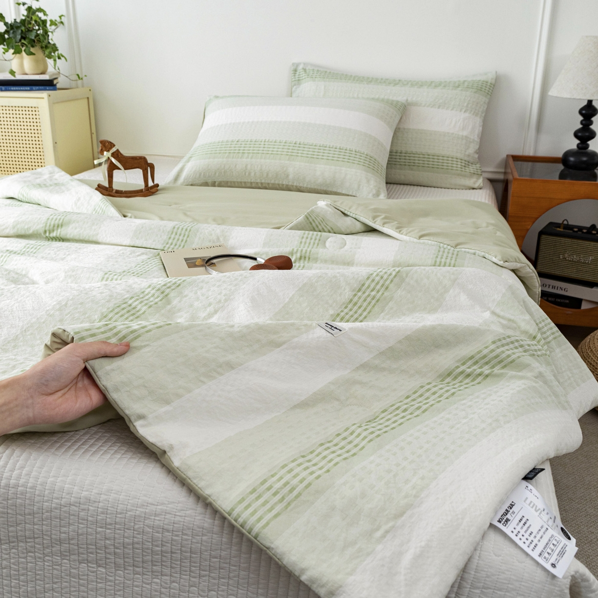 91家纺网 家纺一手货源 找家纺 寐居家纺 2026新款柔软素织提花夏被夏凉被空调被 素织·浅绿