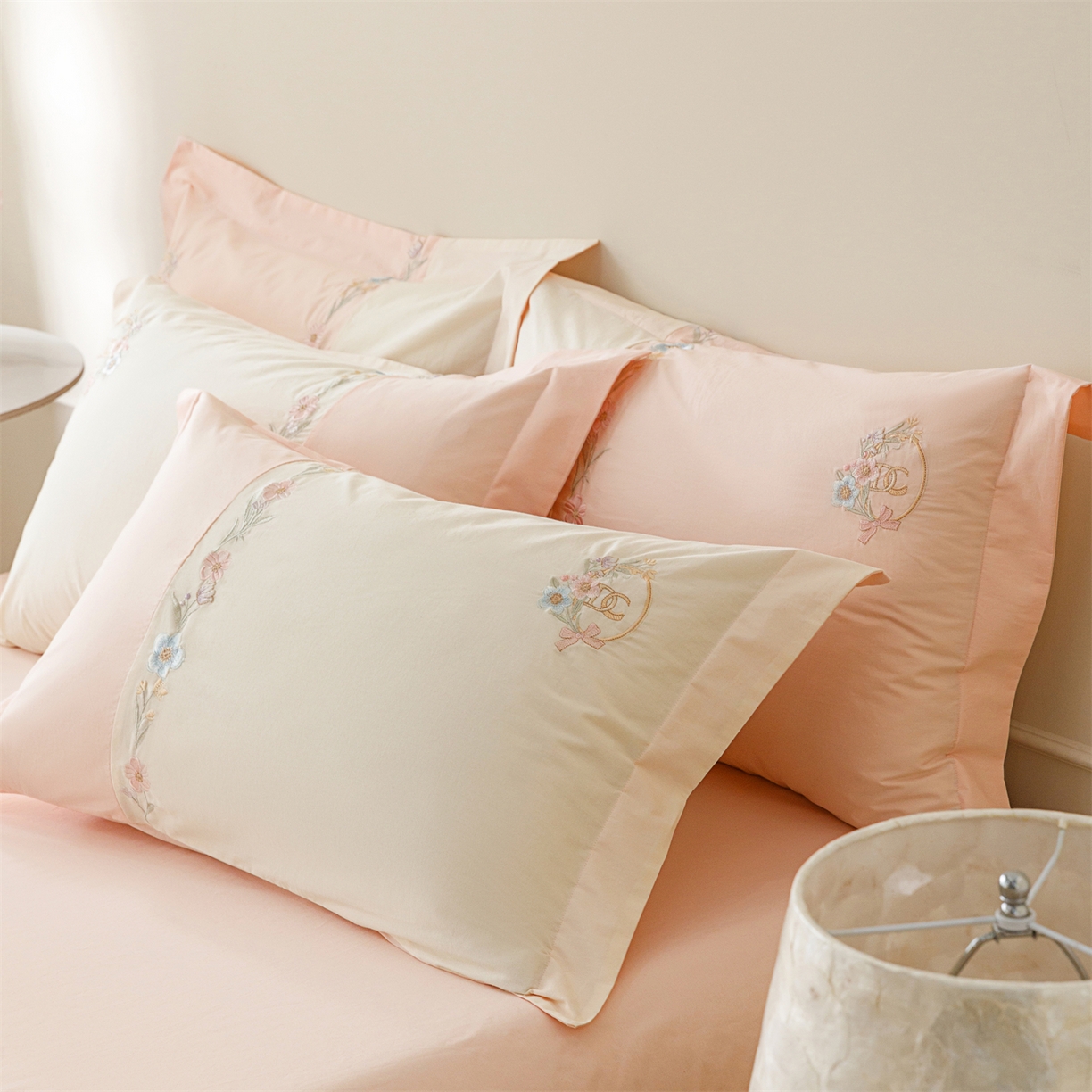 91家纺网 家纺一手货源 找家纺 艾莱家纺 2026春夏新款全棉纯棉水洗棉刺绣加厚四件套-希蕴 希蕴-淡奶油