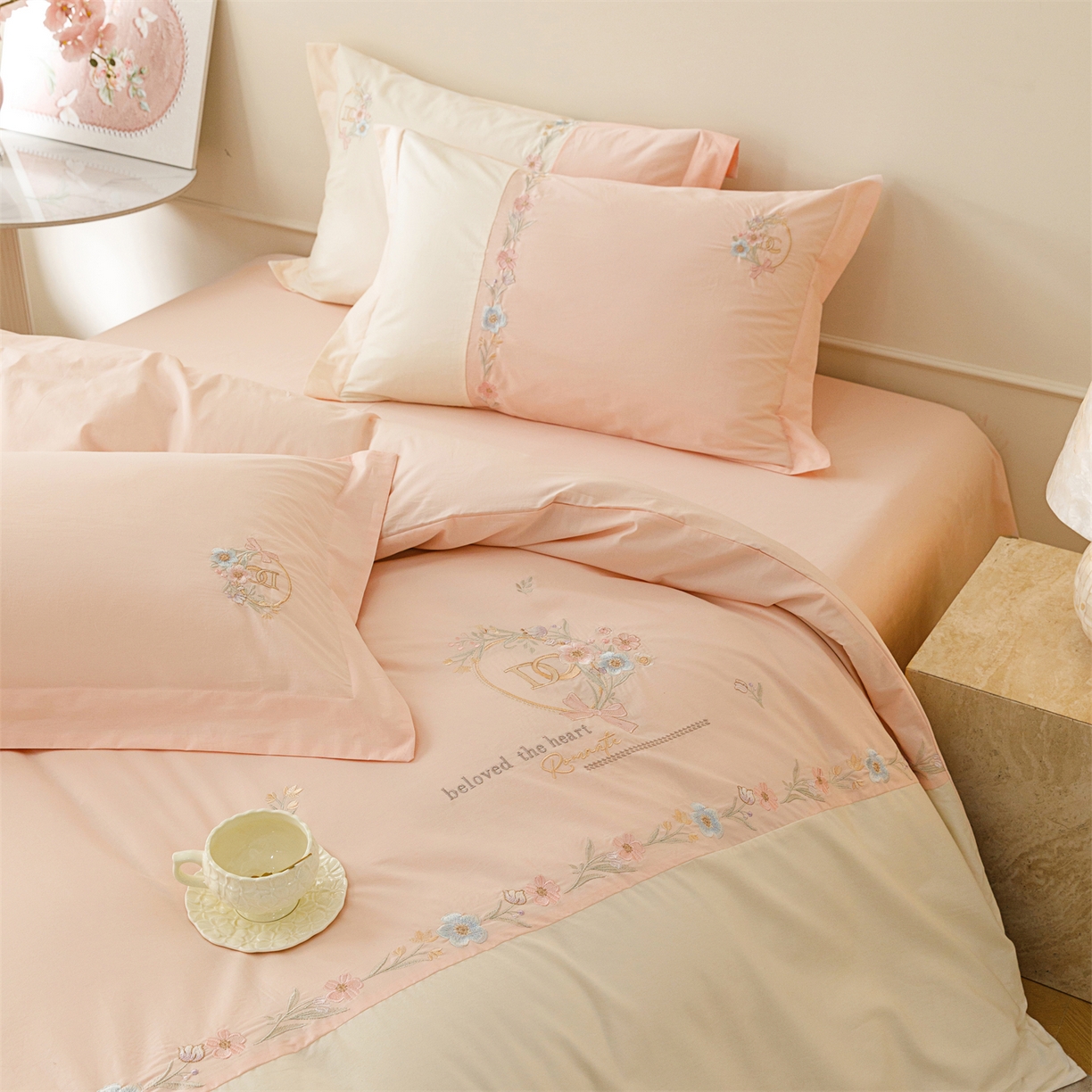 91家纺网 家纺一手货源 找家纺 艾莱家纺 2026春夏新款全棉纯棉水洗棉刺绣加厚四件套-希蕴 希蕴-淡紫粉