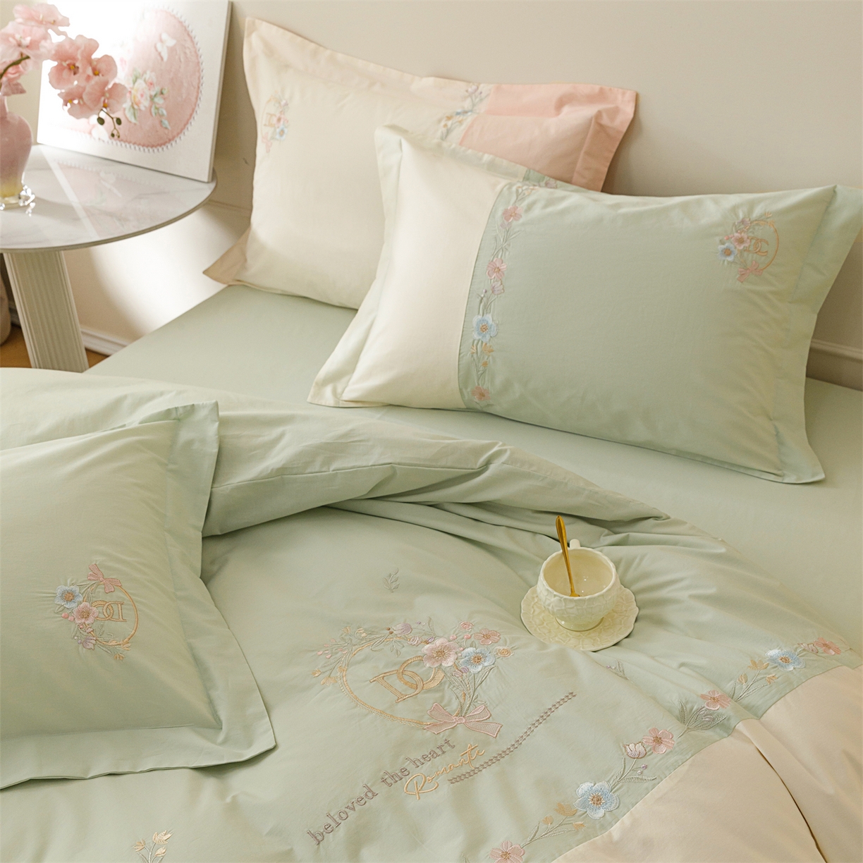 91家纺网 家纺一手货源 找家纺 艾莱家纺 2026春夏新款全棉纯棉水洗棉刺绣加厚四件套-希蕴 希蕴-螺旋藻绿