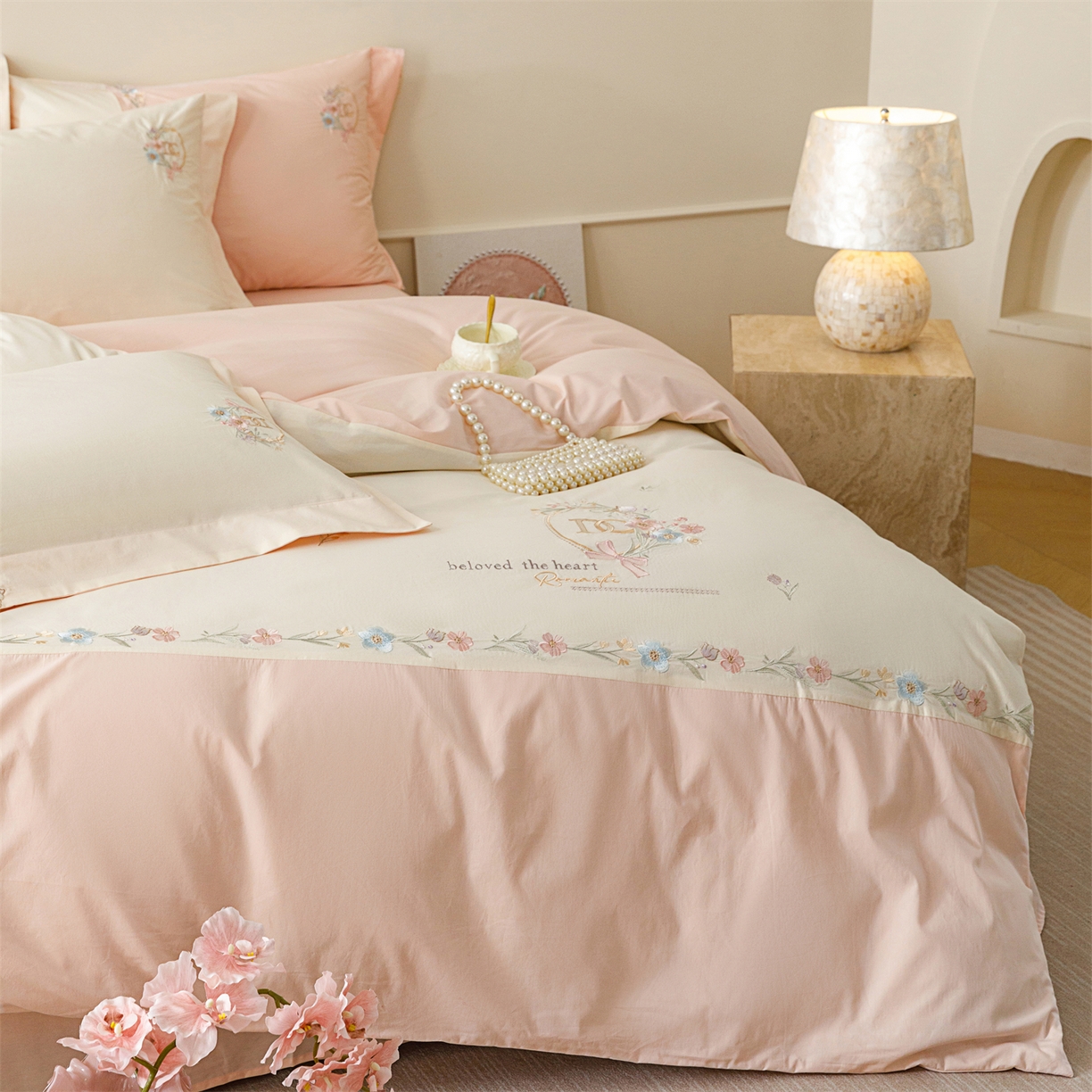 91家纺网 家纺一手货源 找家纺 艾莱家纺 2026春夏新款全棉纯棉水洗棉刺绣加厚四件套-希蕴 希蕴-淡奶油