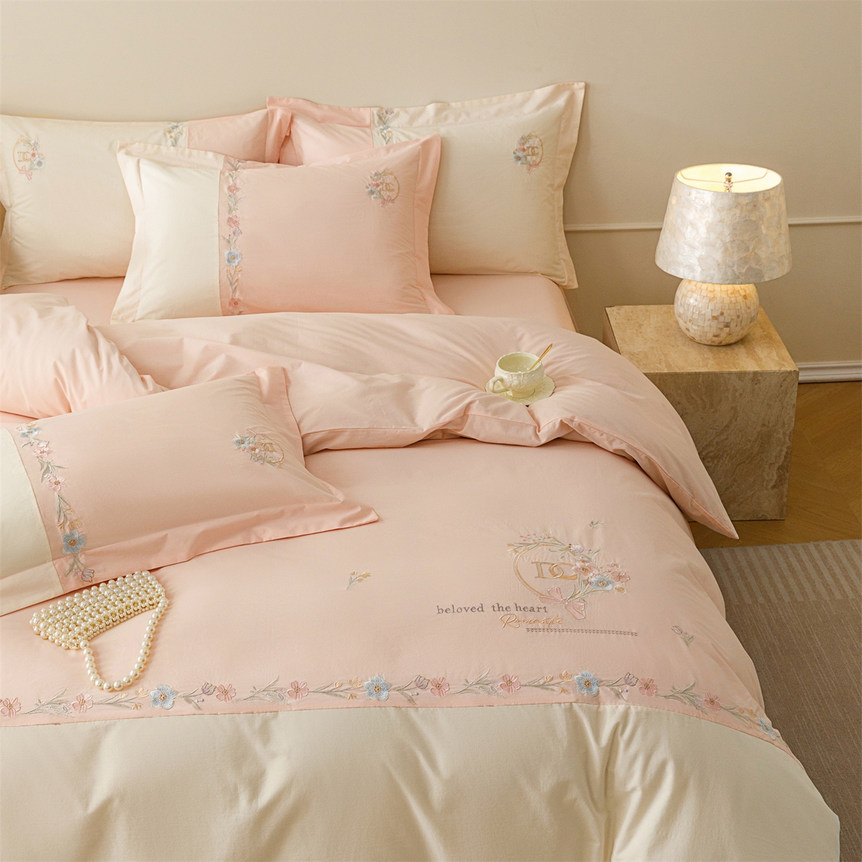 91家纺网 家纺一手货源 找家纺 艾莱家纺 2026春夏新款全棉纯棉水洗棉刺绣加厚四件套-希蕴 希蕴-淡紫粉