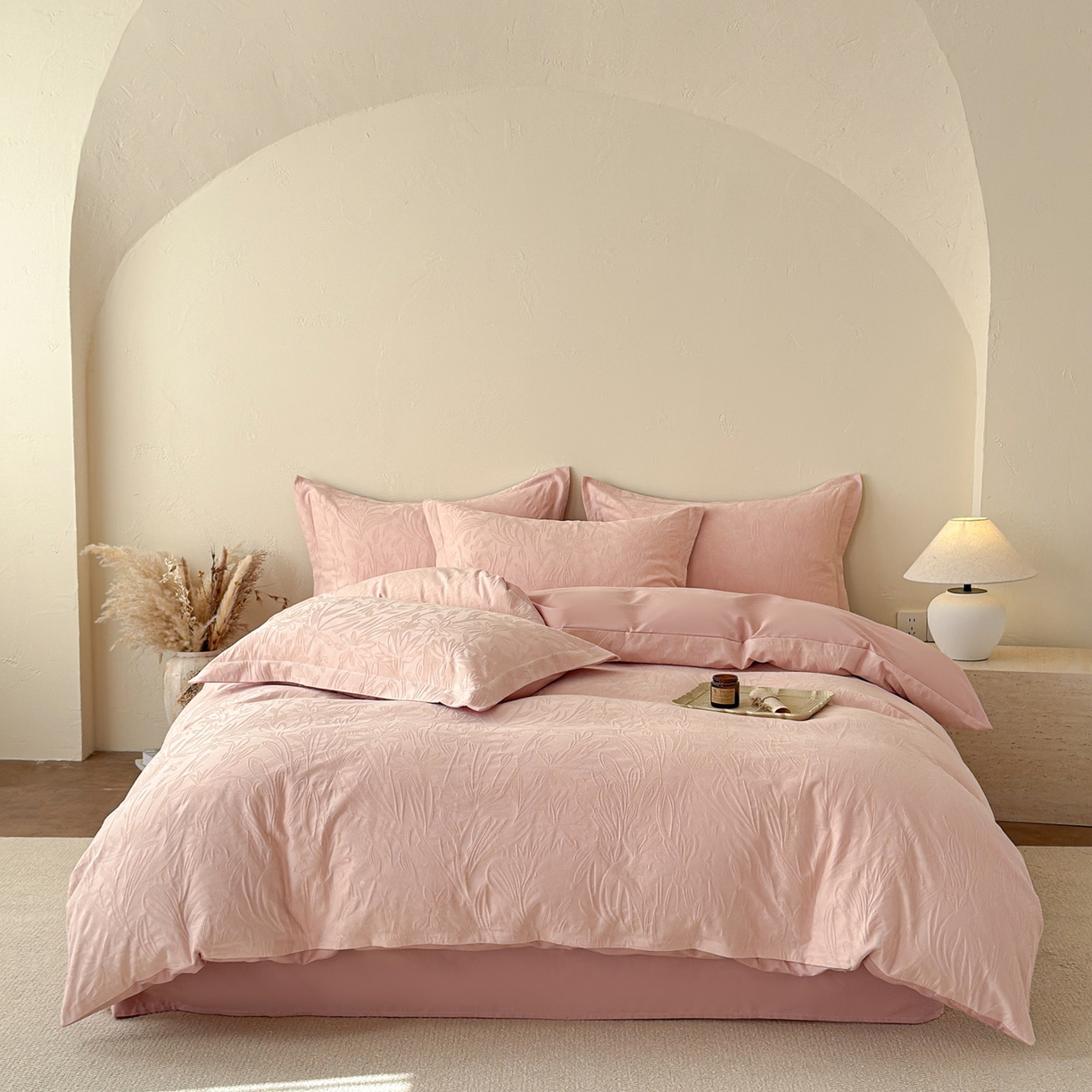 91家纺网 家纺一手货源 找家纺 慕尚家纺 2026新款A类60支长绒棉纯棉提花贡缎大提花光泽绸缎感四件套 花瓣粉