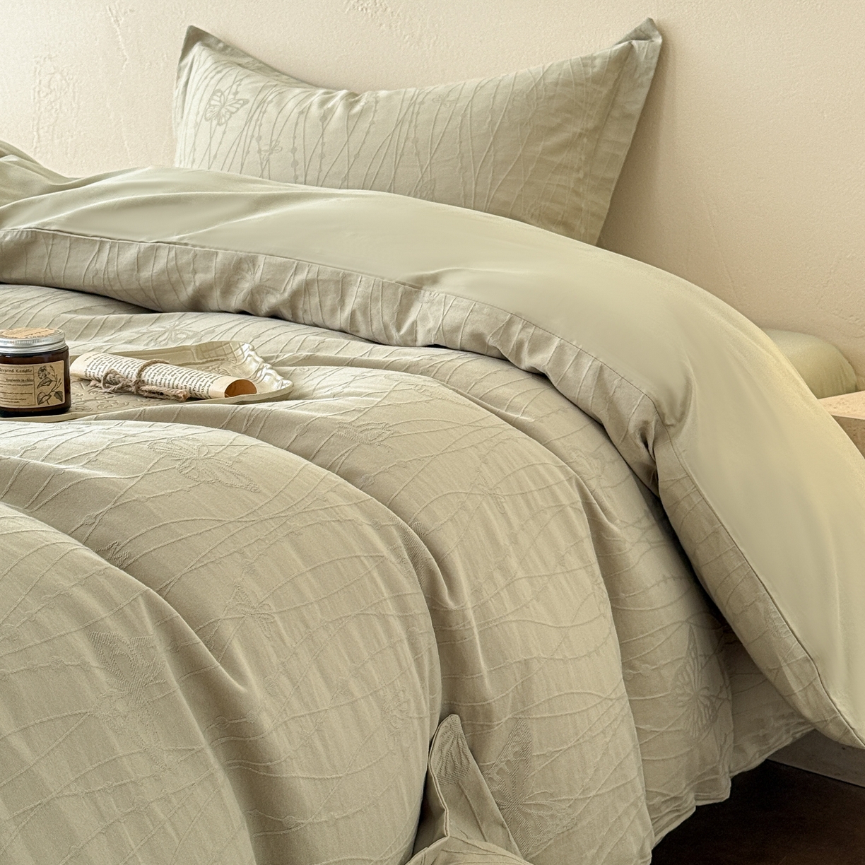 91家纺网 家纺一手货源 找家纺 慕尚家纺 2026新款A类60支长绒棉纯棉提花贡缎大提花光泽绸缎感四件套 线条蝴蝶绿