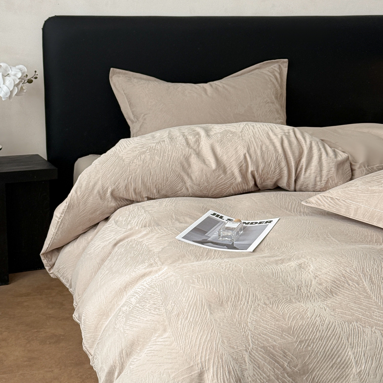 91家纺网 家纺一手货源 找家纺 慕尚家纺 2026新款A类60支长绒棉纯棉提花贡缎大提花光泽绸缎感四件套 费尔岛卡其